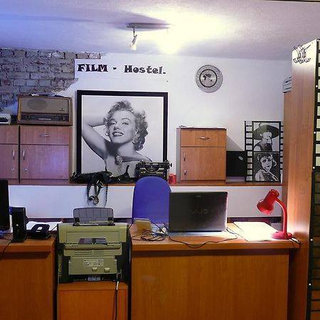 Film Hostel Poznan Bagian luar foto