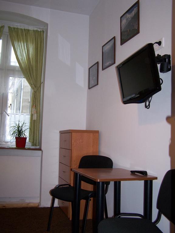 Film Hostel Poznan Bagian luar foto