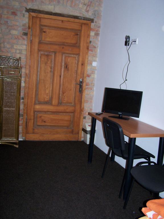 Film Hostel Poznan Bagian luar foto