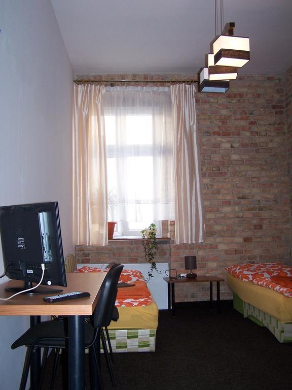 Film Hostel Poznan Bagian luar foto