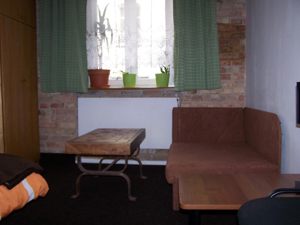 Film Hostel Poznan Bagian luar foto