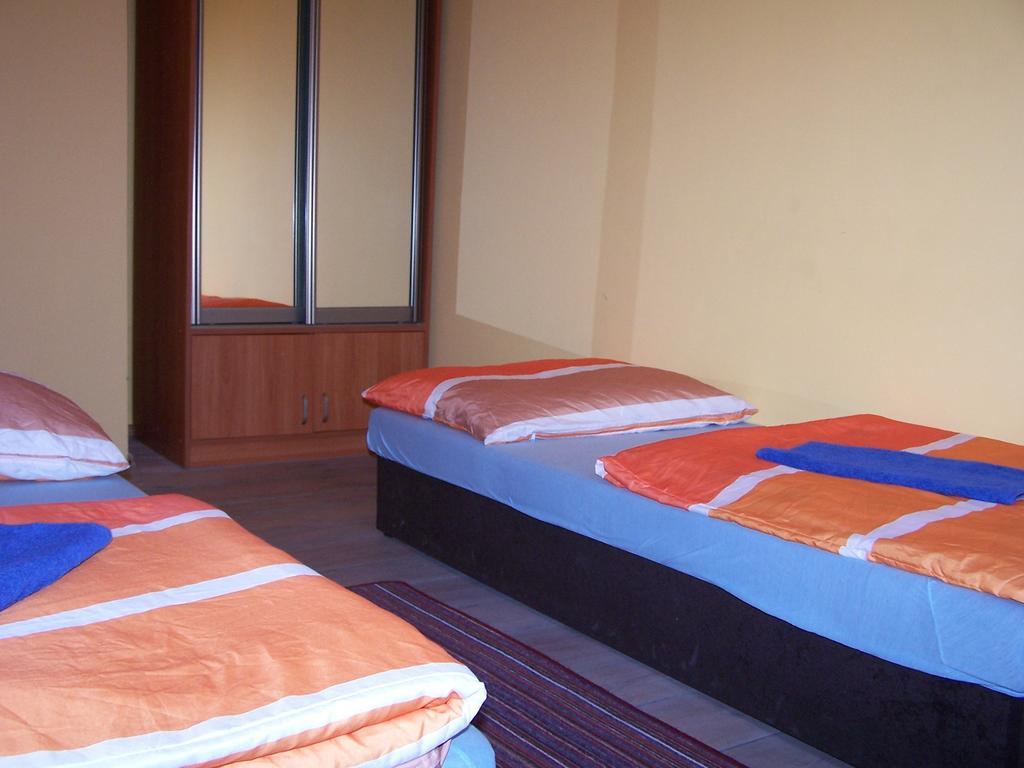 Film Hostel Poznan Ruang foto