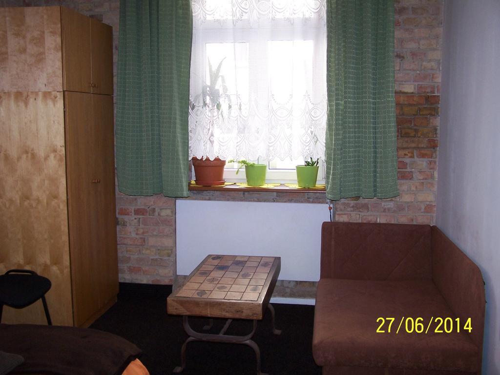 Film Hostel Poznan Bagian luar foto
