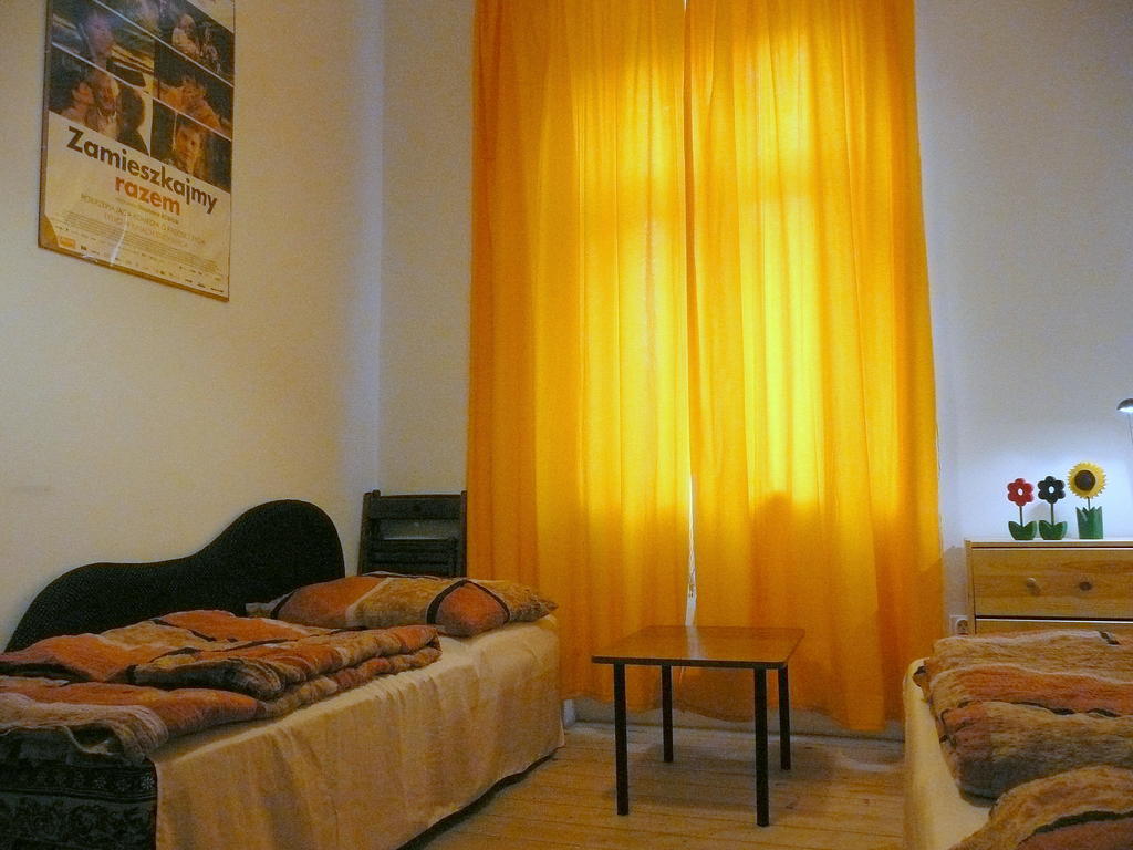 Film Hostel Poznan Ruang foto
